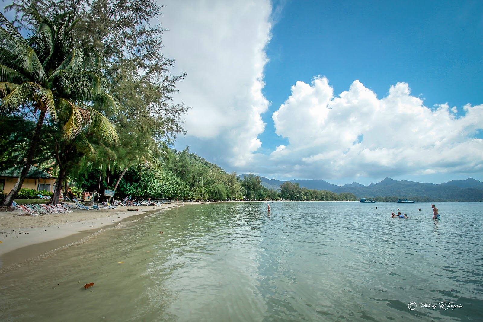 Klong Prao beach on Koh Chang, the long quiet sweep of sand in Thailand