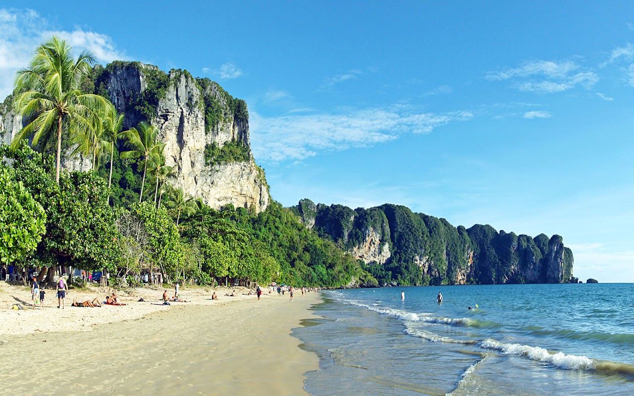 Ao Nang beach and longtail boats facing the Andaman Sea in Krabi