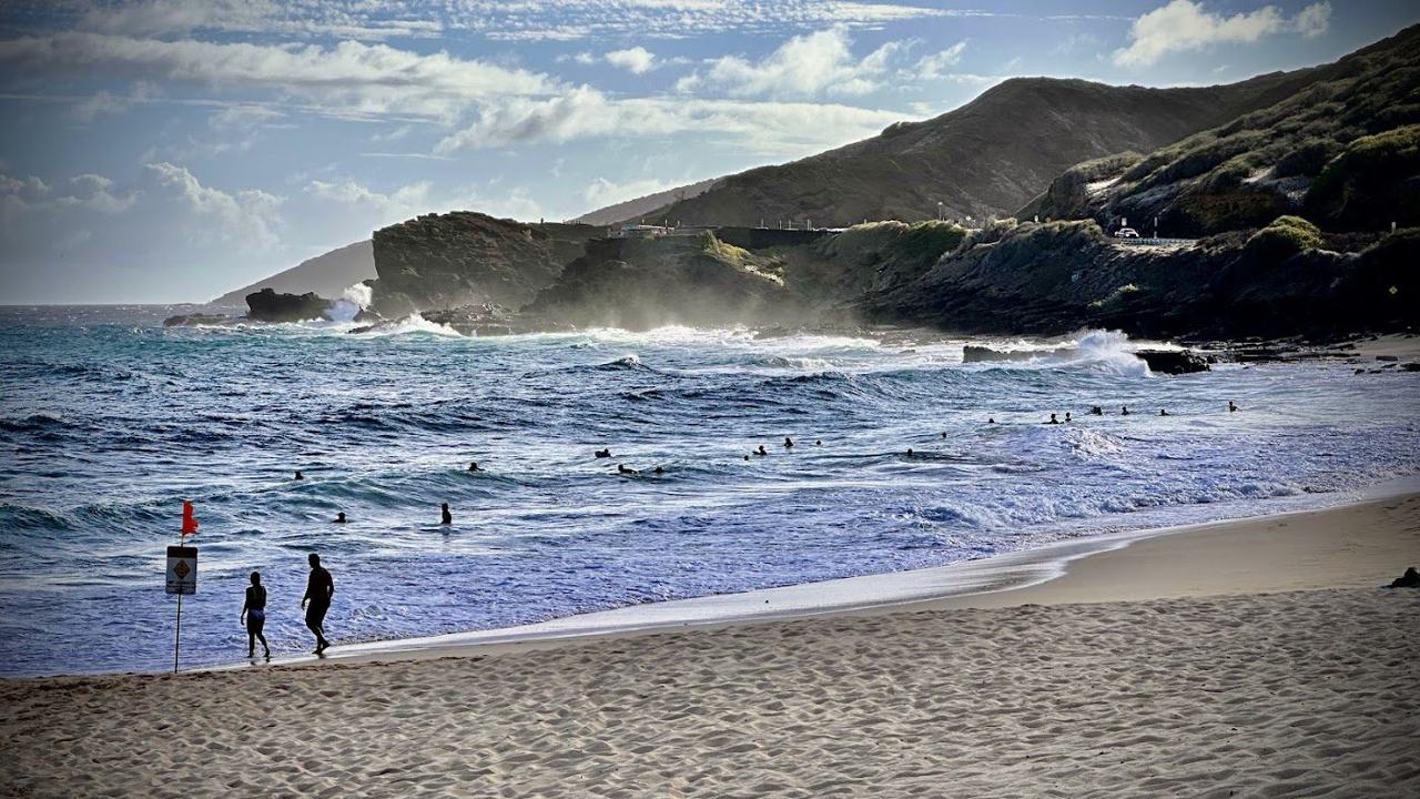The powerful shorebreak at Sandy Beach in southeast Oahu